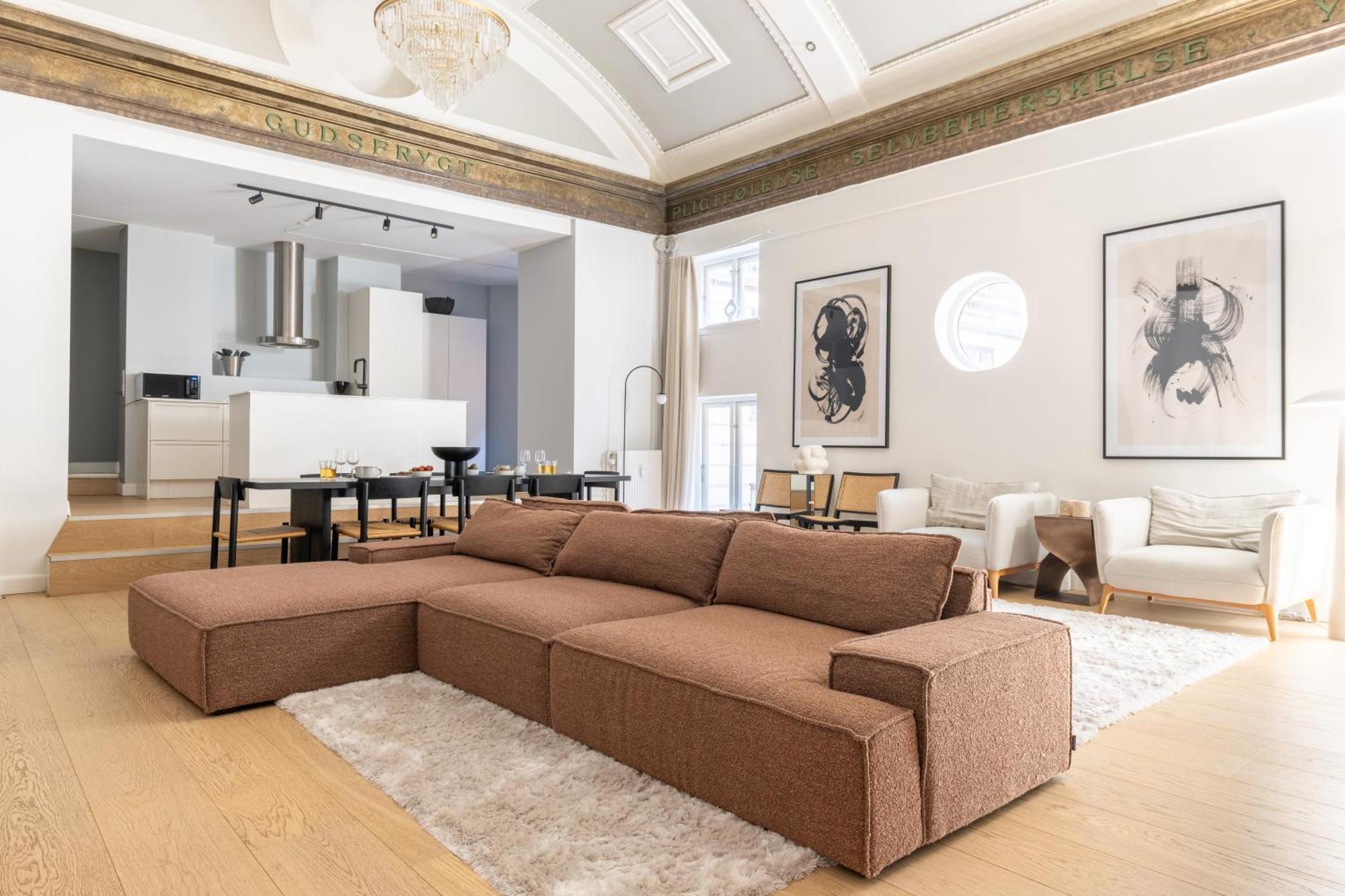 Unique 3 Bedroom In Vibrant Frederiksberg Apartment