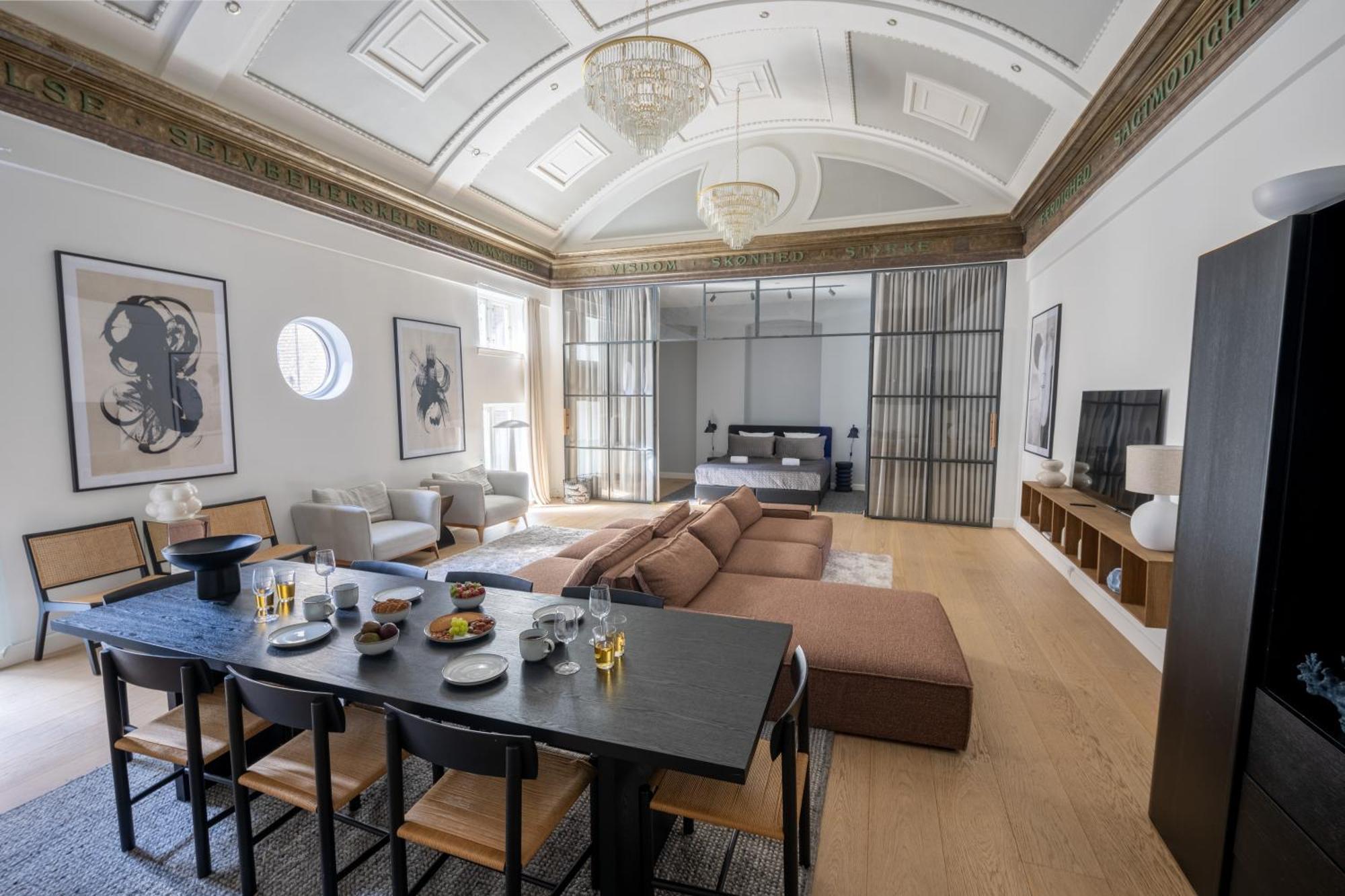 Unique 3 Bedroom In Vibrant Frederiksberg