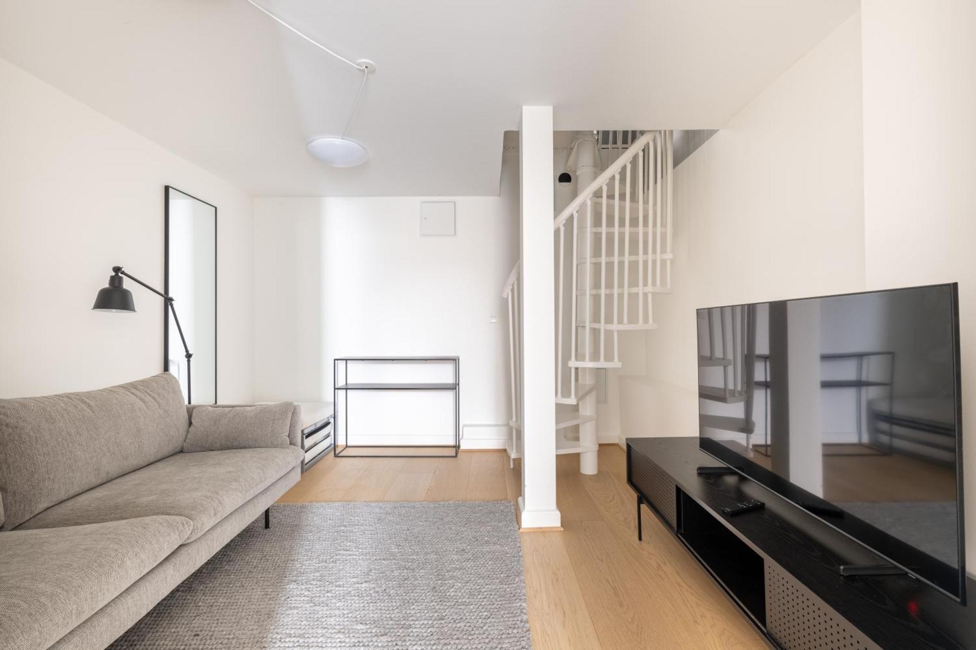 Unique 3 Bedroom In Vibrant Frederiksberg * Kopenhagen