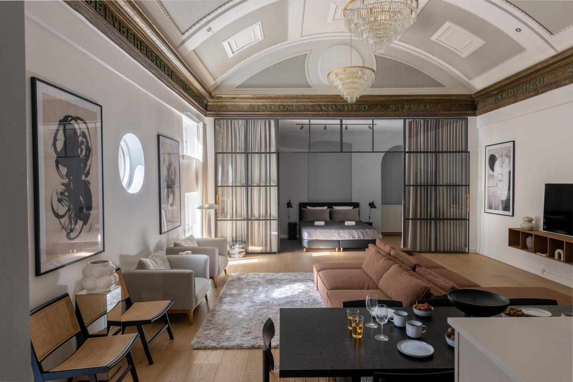 Unique 3 Bedroom In Vibrant Frederiksberg Kopenhagen